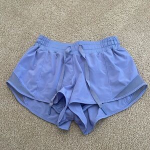 Lululemon Hotty Hot Shorts 2.5